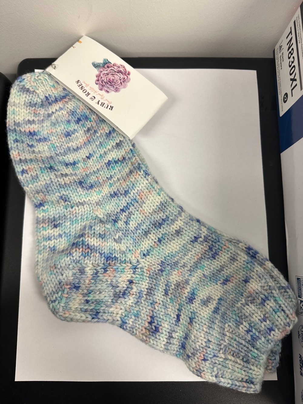 Handmade Knitted Socks Ruby & Roses 85% Wool 15% Nylon size Medium